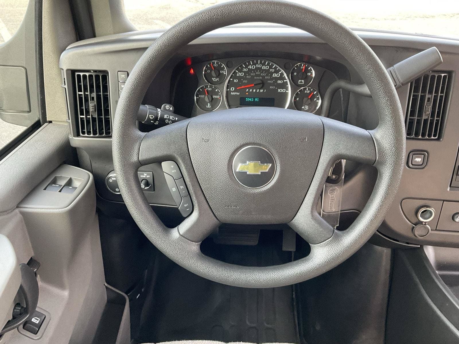 Used 2025 Chevrolet Express 3500 w/ Power Convenience Package RWD image 19