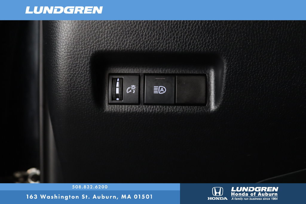 Used 2019 Toyota RAV4 XLE AWD/4WD image 27