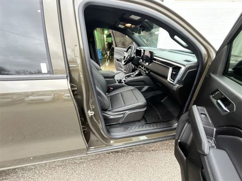 Used 2023 GMC Canyon Elevation w/ Elevation Premium Package image 23