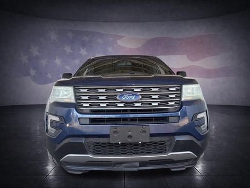 Used 2016 Ford Explorer XLT AWD/4WD image 8