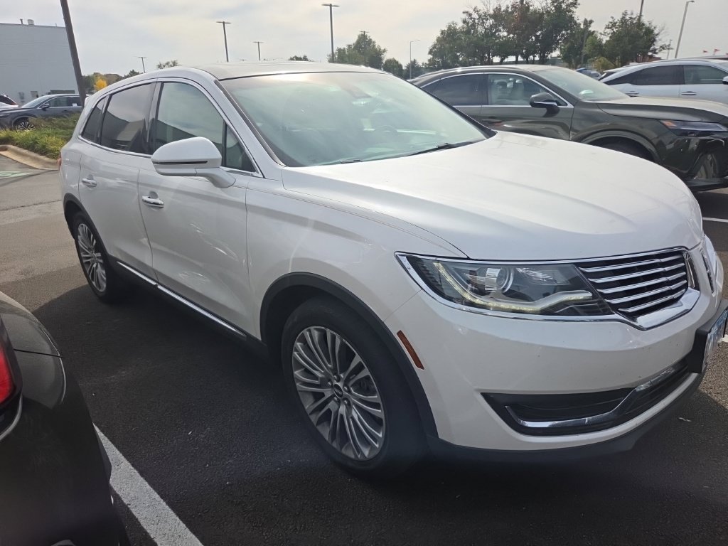 Used 2017 Lincoln MKX Reserve w/ Lincoln MKX Climate Package AWD/4WD image 3