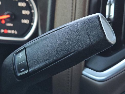 Certified 2020 Chevrolet Silverado 1500 High Country w/ Technology Package image 17