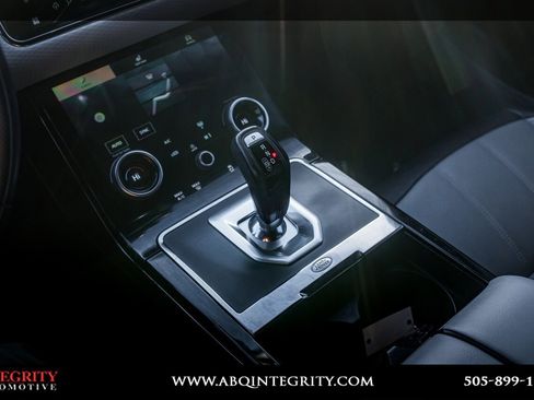 Used 2022 Land Rover Range Rover Evoque R-Dynamic S image 23