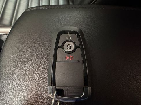 Certified 2024 Ford Edge SEL AWD/4WD image 36