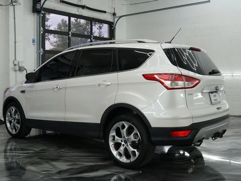 Used 2015 Ford Escape Titanium w/ Equipment Group 301A FWD image 14