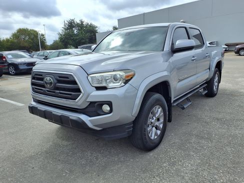 Used 2019 Toyota Tacoma SR5 RWD image 22
