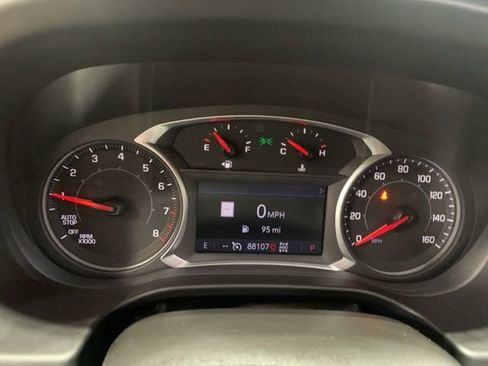 Used 2020 GMC Acadia SLT w/ Premium Package image 17