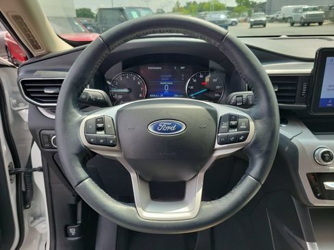 Certified 2023 Ford Explorer XLT w/ Equipment Group 202A AWD/4WD image 23