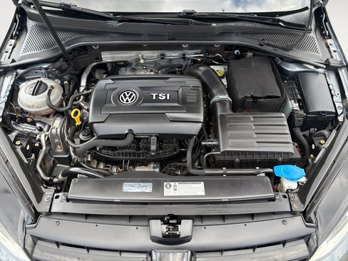 Used 2016 Volkswagen Golf S FWD image 24