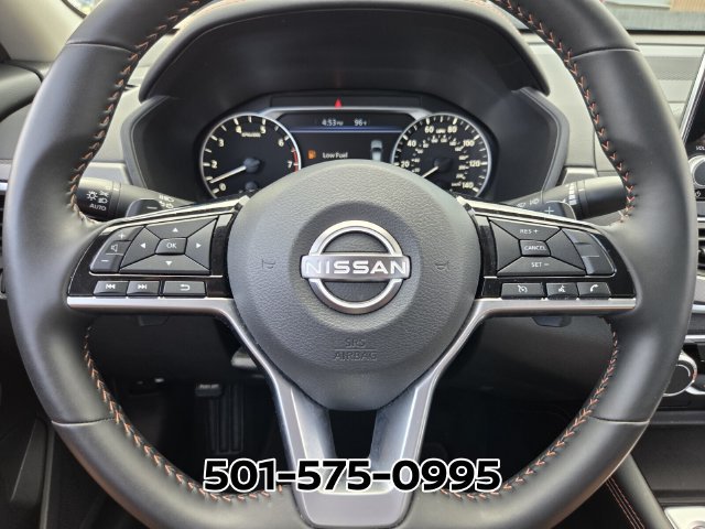 Used 2025 Nissan Altima 2.5 SR FWD image 29