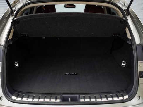 Used 2018 Lexus NX 300h AWD image 33