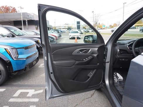 Used 2023 Chevrolet Traverse LT w/ LPO, Floor Liner Package image 25