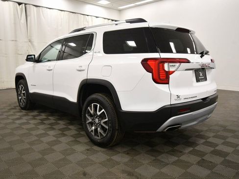 Used 2023 GMC Acadia SLE w/ Driver Convenience Package image 5
