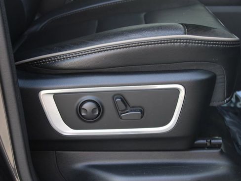 Used 2023 RAM 1500 Laramie image 21