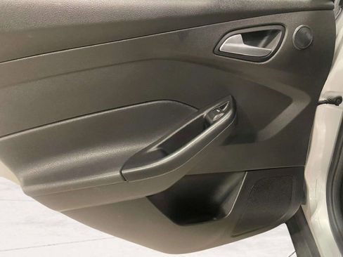 Used 2018 Ford Focus SEL image 20