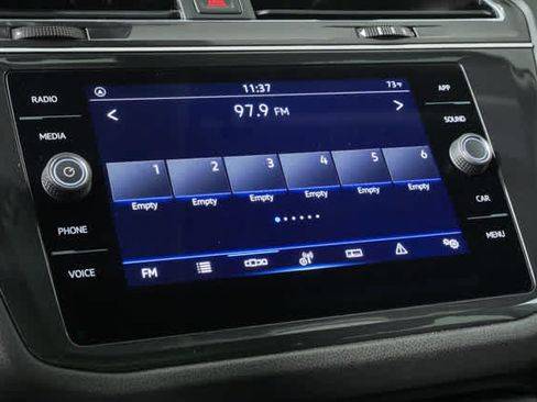 Certified 2023 Volkswagen Tiguan SE w/ Panoramic Sunroof Package FWD image 16