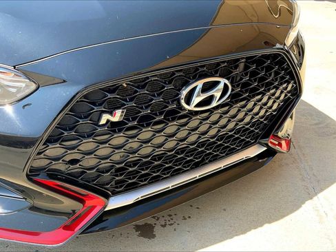 Used 2022 Hyundai Veloster N image 31