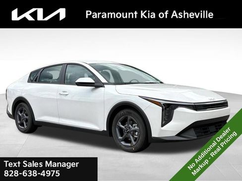 New 2026 Kia K4 FWD image 1