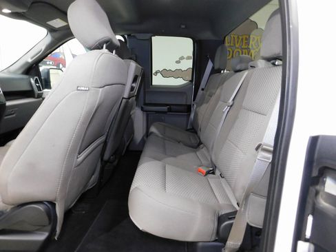 Used 2018 Ford F150 XLT w/ Heavy-Duty Payload Package image 63