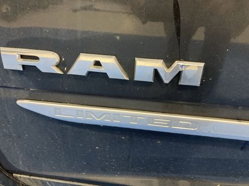 Used 2019 RAM 2500 Limited AWD/4WD image 12