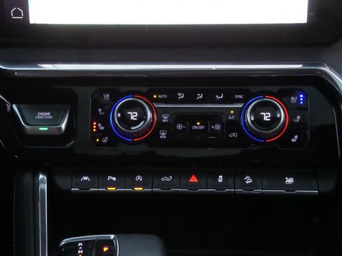 Used 2024 GMC Sierra 1500 Denali Ultimate image 14