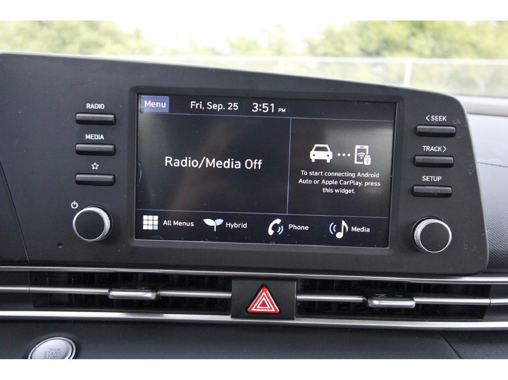 Certified 2026 Hyundai Elantra Hybrid FWD image 25
