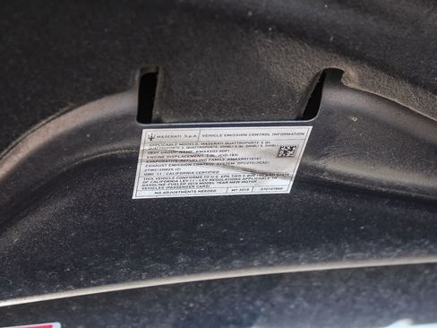 Used 2019 Maserati Ghibli S GranLusso AWD/4WD image 34