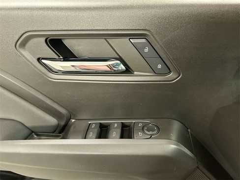 Used 2024 Chevrolet Colorado LT w/ LT Convenience Package II image 11