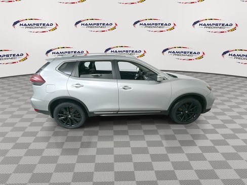 Used 2019 Nissan Rogue SL w/ Premium Package image 9