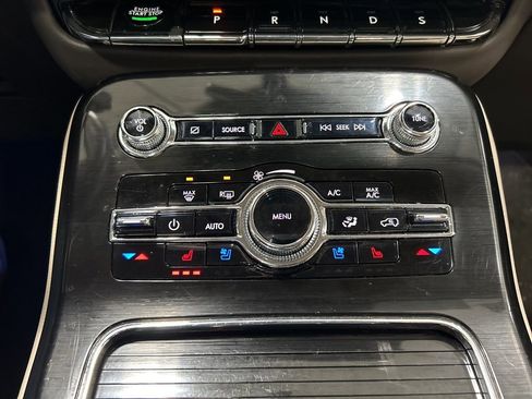 Certified 2022 Lincoln Nautilus Reserve image 24