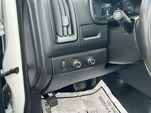 Used 2021 Chevrolet Colorado LT w/ Fleet Safety Package image 22