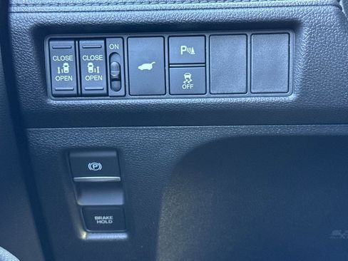 New 2026 Honda Odyssey Touring image 32