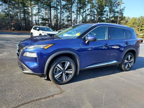 Certified 2023 Nissan Rogue SL w/ SL Premium Package image 9