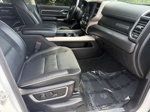 Used 2021 RAM 1500 Laramie AWD/4WD image 14