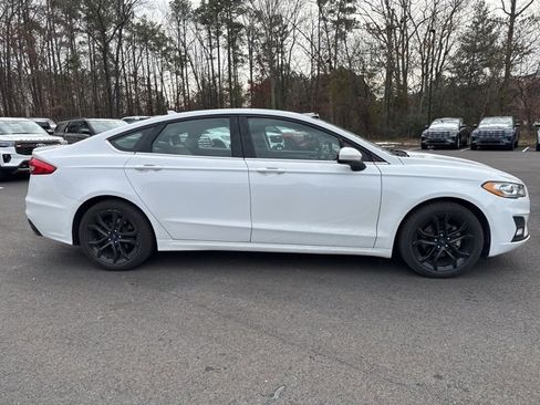 Used 2019 Ford Fusion SE w/ Equipment Group 151A image 6