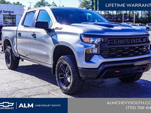 New 2026 Chevrolet Silverado 1500 Custom Trail Boss w/ LPO, Dark Essentials Package AWD/4WD image 4