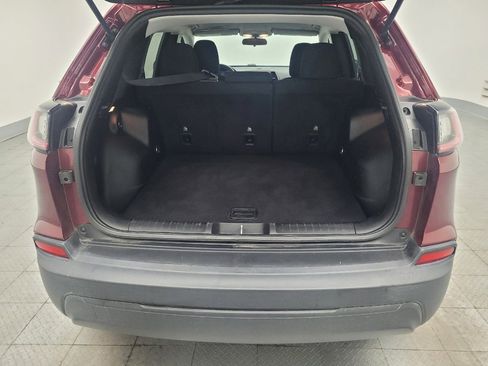 Used 2019 Jeep Cherokee Latitude w/ Popular Appearance Group FWD image 29