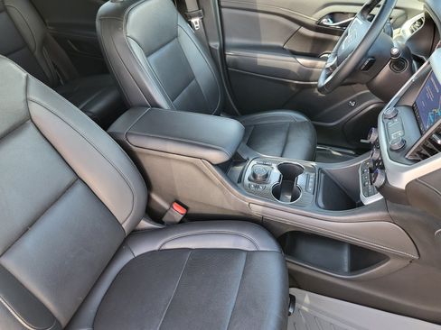 Used 2023 GMC Acadia SLT AWD/4WD image 11