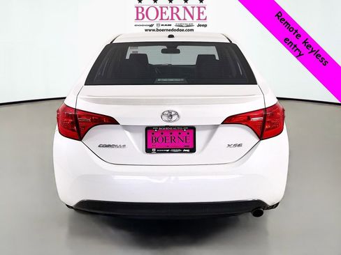 Used 2019 Toyota Corolla XSE image 6