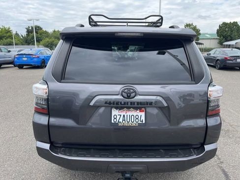 Used 2022 Toyota 4Runner SR5 Premium w/ Moonroof Package RWD image 6