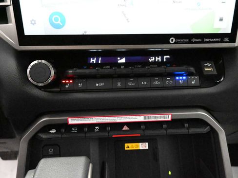 Used 2024 Toyota Tundra Limited image 9