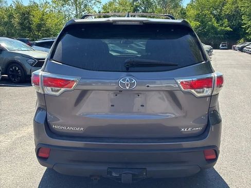 Used 2016 Toyota Highlander XLE AWD/4WD image 7