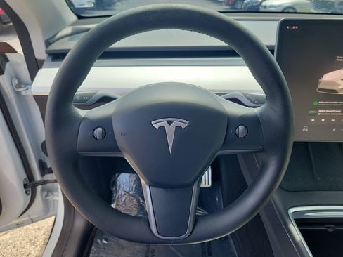 Used 2022 Tesla Model Y Performance AWD/4WD image 18