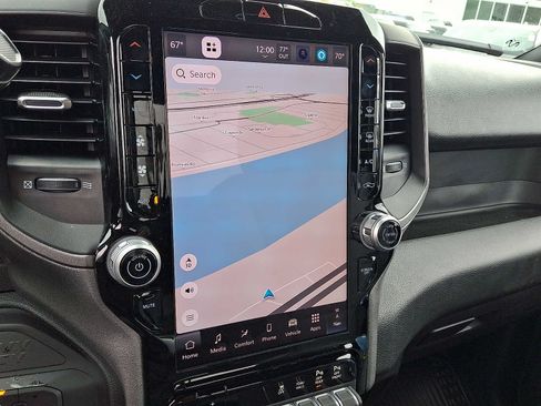 New 2026 RAM 2500 Tradesman AWD/4WD image 10