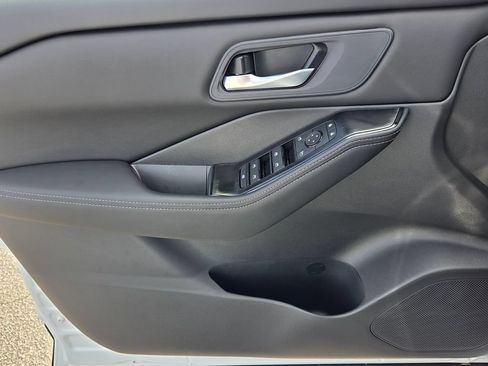 New 2026 Nissan Rogue SV FWD image 27