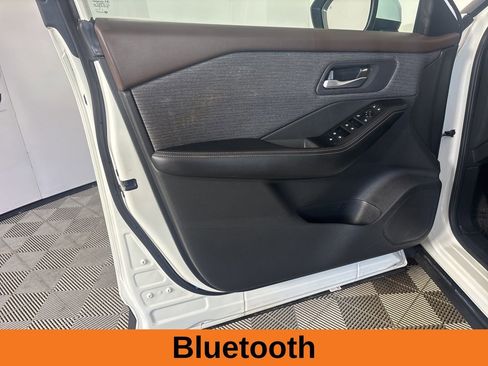 Used 2023 Nissan Rogue SV image 8