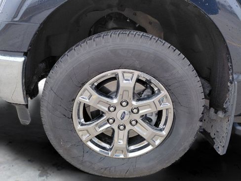 Used 2021 Ford F150 XLT w/ Equipment Group 301A Mid AWD/4WD image 10