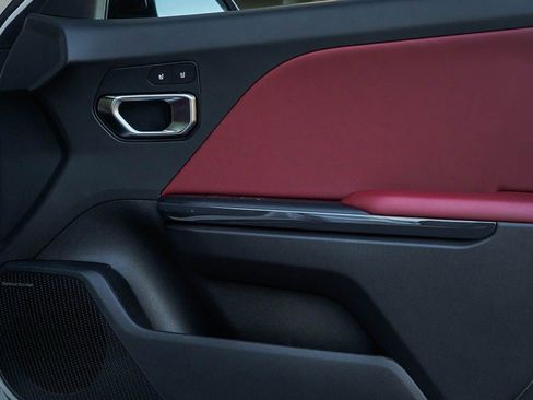 New 2025 Kia K4 GT-Line w/ GT-Line Premium Package image 8