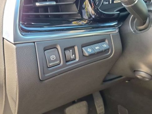 New 2024 Cadillac XT6 Premium Luxury w/ Technology Package AWD/4WD image 17