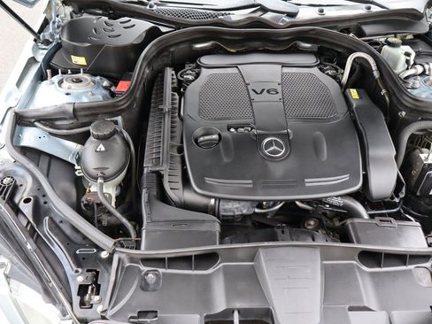 Used 2013 Mercedes-Benz E 350 4MATIC image 38
